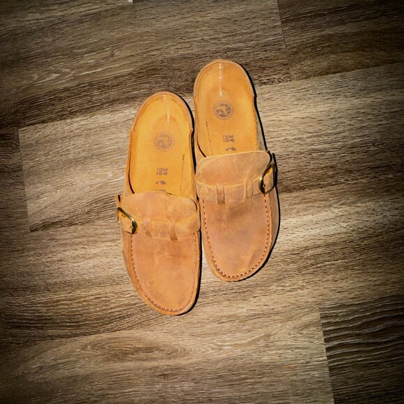 Birkenstock Buckley Suede Clogs (NEVER WORN) | Cognac | Women’s Size 39 - Picture 3 of 3